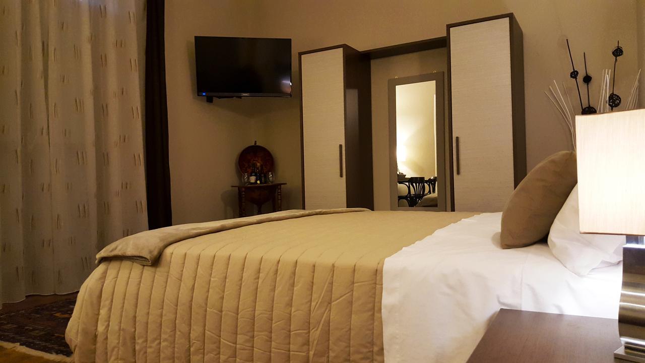Bed and Breakfast Attico Barocco Lecce Exterior foto