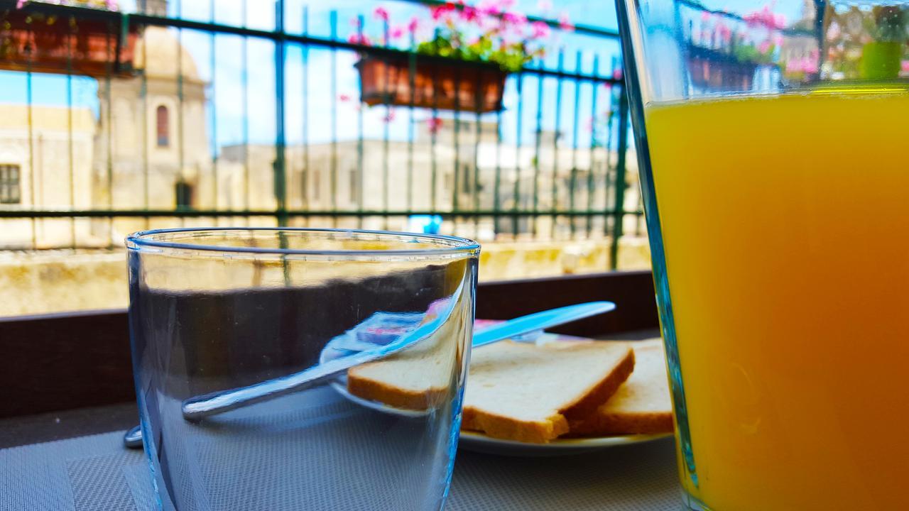 Bed and Breakfast Attico Barocco Lecce Exterior foto